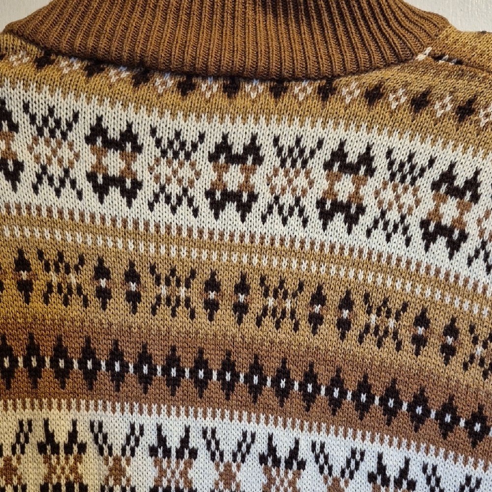 JEANNE PIERRE Brown and Cream Patterned Sweater - Picture 8 of 11